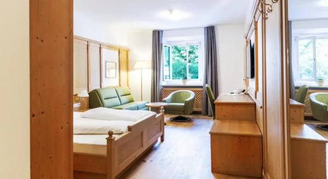 Полулюкс Hotel Goldenes Rössl