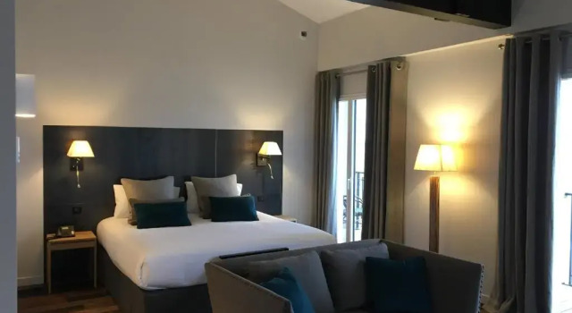 Номер Prestige с балконом и с видом на город Hôtel de la Plage - Saint Jean de Luz