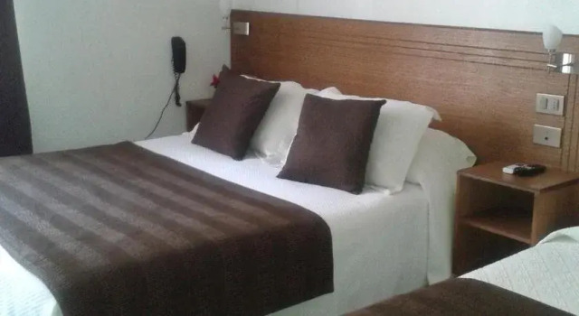 Hotel Real, Rezerwuj Hotel Hotele w Linares ze śniadaniem, Śniadanie