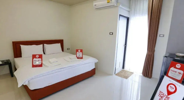 Nida Rooms Central 353 Clock Spin, Забронировать Отель Отели Лампанг с завтраком, рядом с Уличный рынок «Кад Кун Та», Завтраки