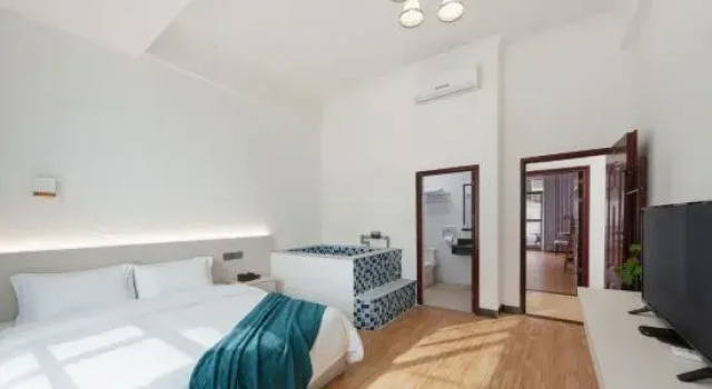Семейный люкс с 4 комнатами Nanxi • Yunshu Hotel (Longmen South Kunshan Sanzhai Valley Eco-Tourism Resort)