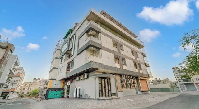 Treebo Vinayak Inn, Jagatpura, Забронировать Отель Отели штата Раджастхана с парковкой, Парковка