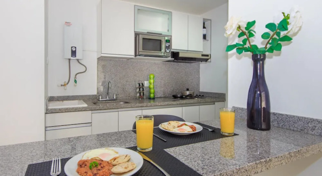 Двухместные апартаменты с балконом 122 Plaza Apartahotel