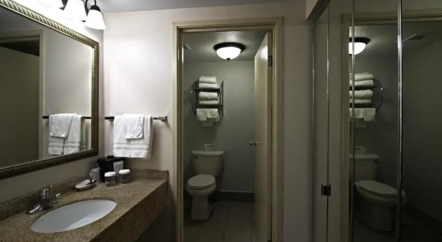 Номер Standard Chicago Club Inn & Suite