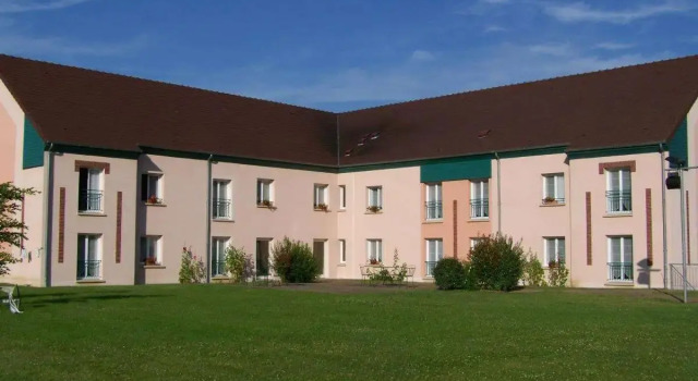 Brit Hotel Du Perche, Book Hotel  