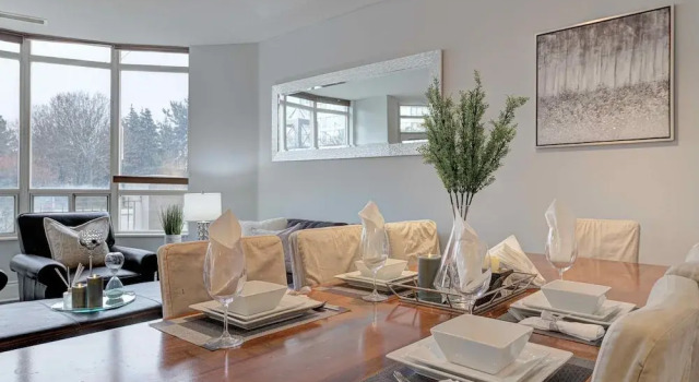 Люкс Pelicanstay at Square One Mall