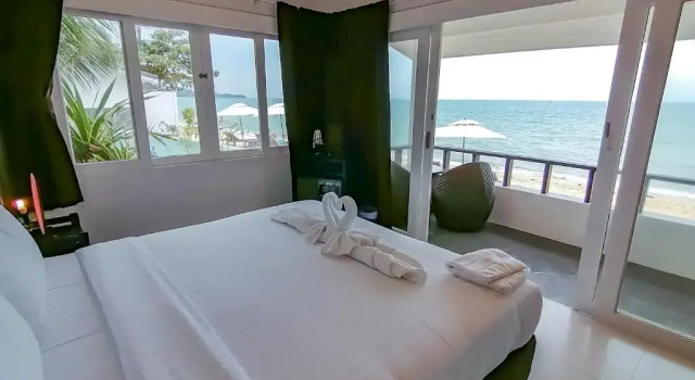 Бунгало рядом с пляжем The Cosy Maenam Beach Resort