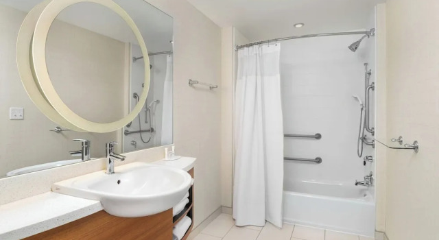 Студия SpringHill Suites by Marriott Downtown Chattanooga/Cameron Harbor