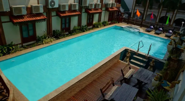 Люкс Chanthapanya Hotel