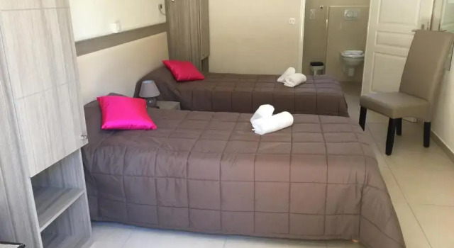 Двухместный номер Standard Hôtel et Résidence Ta Kladia - Omigna