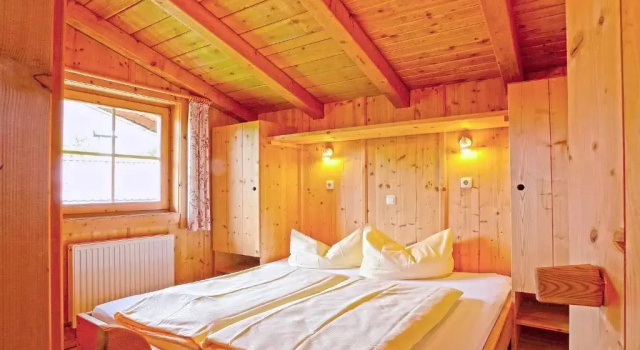 Chalet mit Sauna und Kamin A 257.001, Забронировать Шале Коттеджи Циллерталь, Коттедж