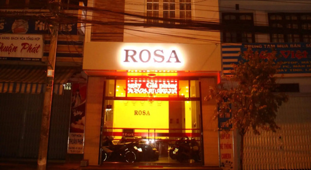 Rosa Hotel, Забронировать Отель Далат Ламдонг, рядом с Bao Dai's Summer Palace