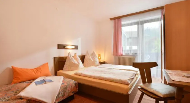 Pension Sport Mayr, Rezerwuj Hotel Hotele w Tyrol z parkingiem, Parking
