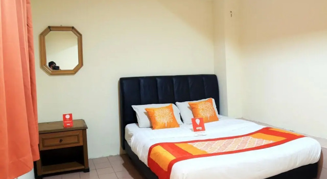 OYO 123 Hotel Surya