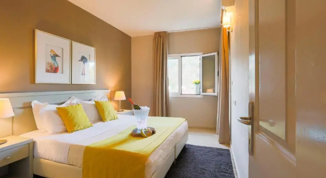 Люкс с видом на сад Nimfi Hotel
