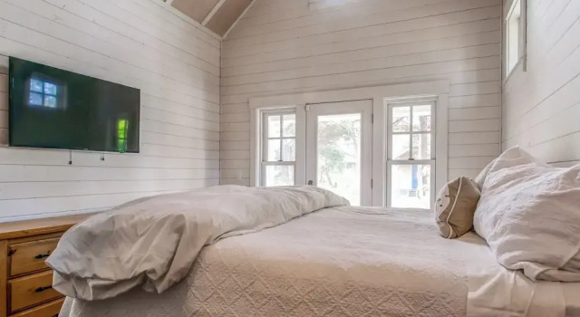 Коттедж Modern Gearhart Getaway, Walk to Beach & Downtown!