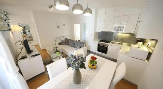 Апартаменты с 2 комнатами с балконом Apartments Mirakul