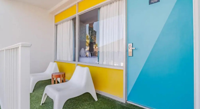 Waikiki Village Retro Motel by Oceana Resorts, Забронировать Мотель Отели Южной Каролины с бассейном, Бассейн
