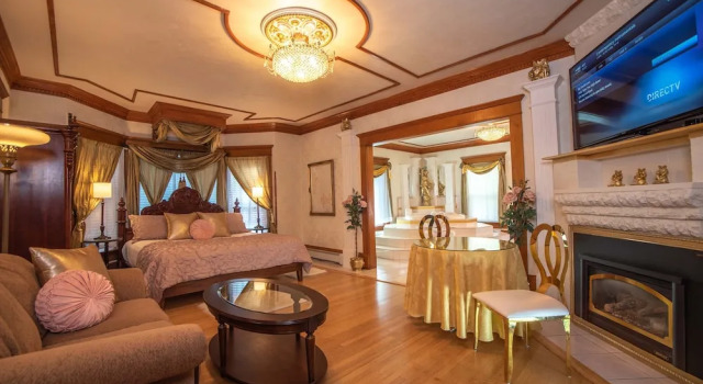 Номер Royal The Anniversary Inn - Logan