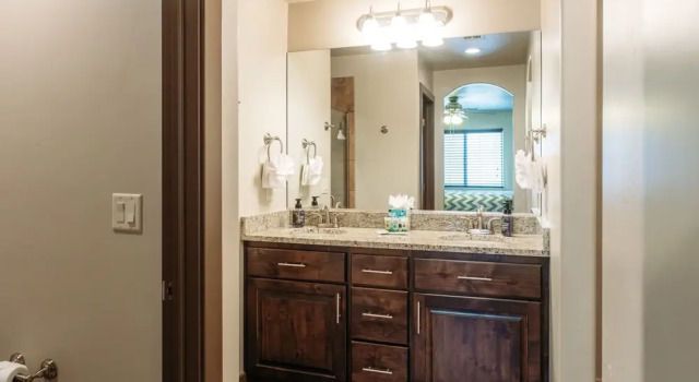 Vacation Station 3 Bedroom Apts, Varaa Lomakoti Harrisburg Junction 