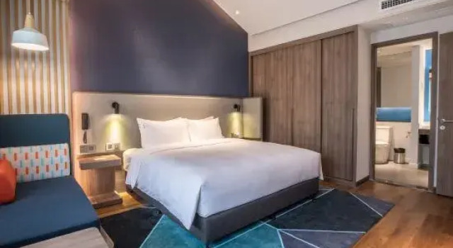 Полулюкс Holiday Inn Express Guizhou Qinglong by IHG