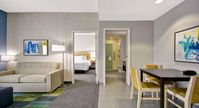 Двухместный люкс Home2 Suites By Hilton Blue Ash Cincinnati