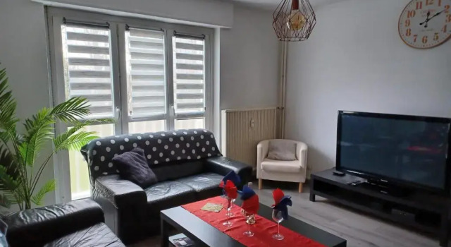 Апартаменты с 2 комнатами Travel homes spacieux et paisible parking privé