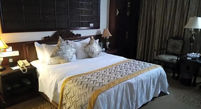 Одноместный номер Standard Jindu Crown Hotel