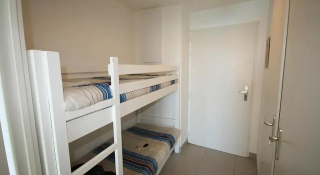 Résidence la Voile Blanche 4, Book Apartment Hotels in Frontignan with a Pool, Swimming Pool