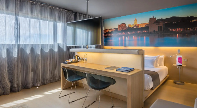 Полулюкс Barceló Malaga