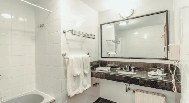 Двухместный полулюкс с видом на залив Wyndham Garden Ushuaia Hotel del Glaciar
