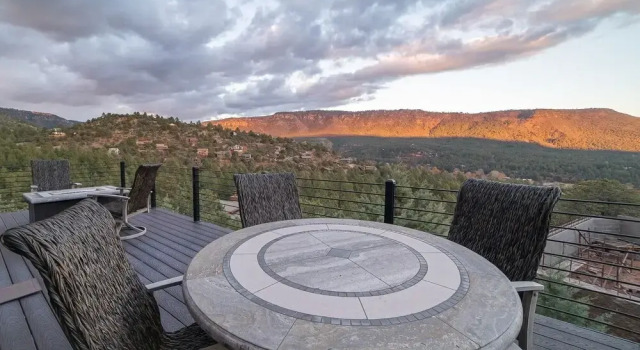 Ruin Hill Kokopeli Pine 4 Bedroom Home by RedAwning, Book Hotel Hoteller i Pine med parkering, Parkering