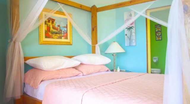Sea Breeze Studio, Rezervovat Hotel Hotely v Westmoreland s parkováním, Parkování