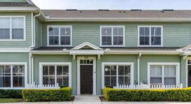 Spectacular 3bd/2ba Townhouse close to Disney, Varaa Hotelli Kissimmee Kissimmee