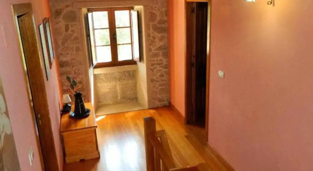 Casa Crina Casa restaurada con finca grande, Забронировать Отель Отели Оутес с парковкой, Парковка