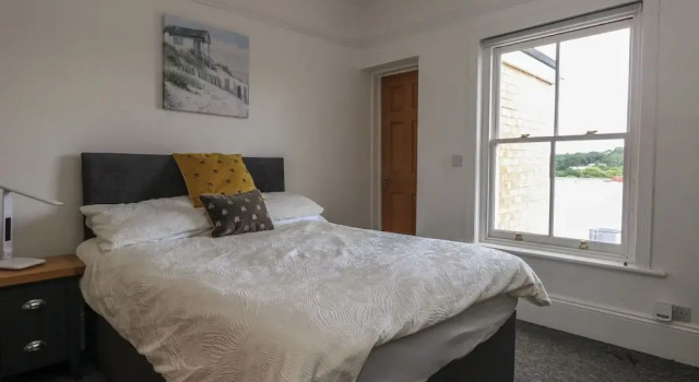 Flat 4 - Hengistbury
