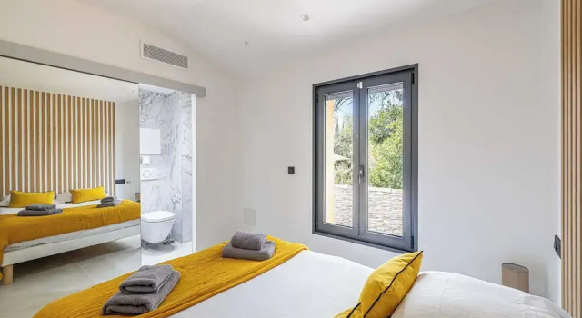 Modern Villa with Heated Pool and Garden, Rezervasyon Villa Sophia Antipolis havuzlu oteller, Yüzme Havuzu