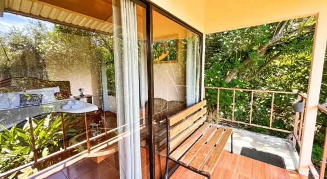 Люкс с балконом La Casa de la Montaña