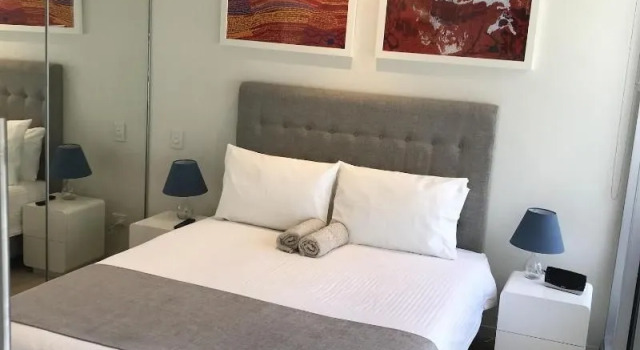 Tasha's Apartments on Warwick, Book Lejlighed  
