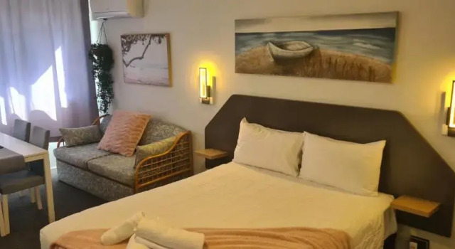 Номер Deluxe Golden Sands Motor Inn