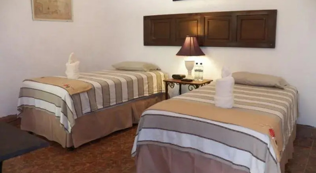 EuroMaya, Book Hotel Hotels in Zacatepeques with Parking, Parking