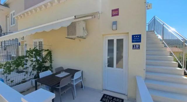 Апартаменты Blue Wave Apartments - Sea & Sun