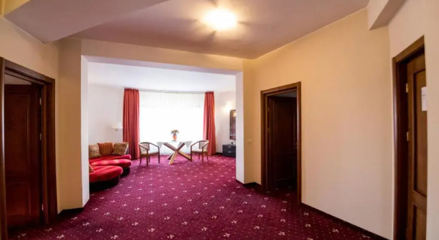 Люкс Hotel AmaDeus