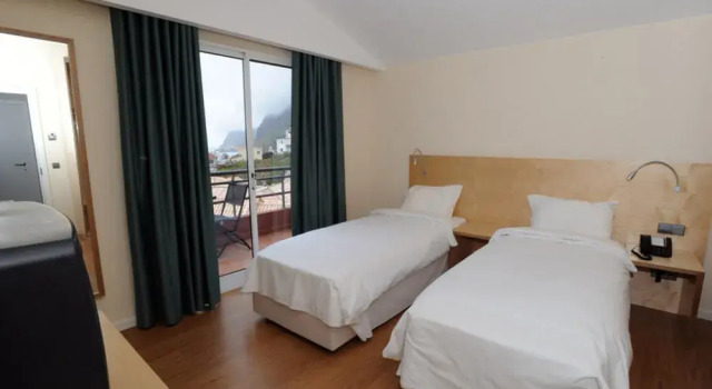 Hotel Jardim Do Mar, Boek Hotel Jardim do Mar Madeira