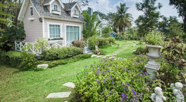 Pasutara Resort, Rezervovat Lázně / Resort Hotely v Central Thailand se snídaní, Snídaně