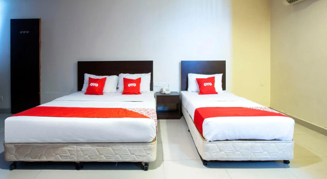 Люкс Superior OYO 89966 Green World Hotel @ Seri Putra