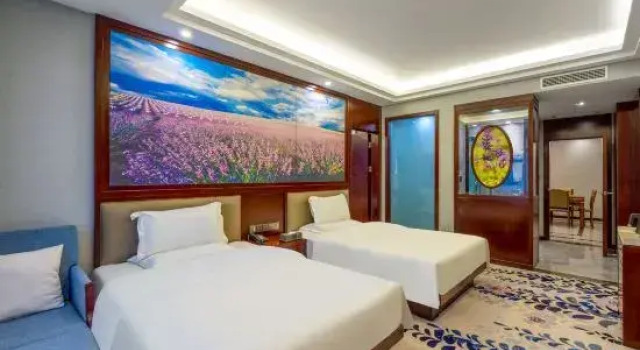 Семейный люкс Tonghui Garden Hotel