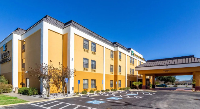 Номер Standard Quality Inn Texas City I-45
