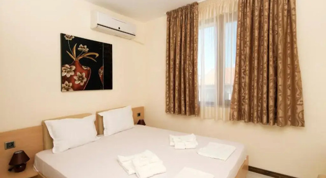 Апартаменты с 2 комнатами с видом на море Mars Apartments in Tryavna Beach Complex