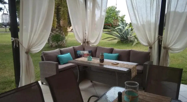 Коттедж Sunny Villa Sea View by RentalsPro Services